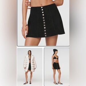 (NWT) Zara Steven Meisel Suede Leather Mini Skirt. Black. Size XS.